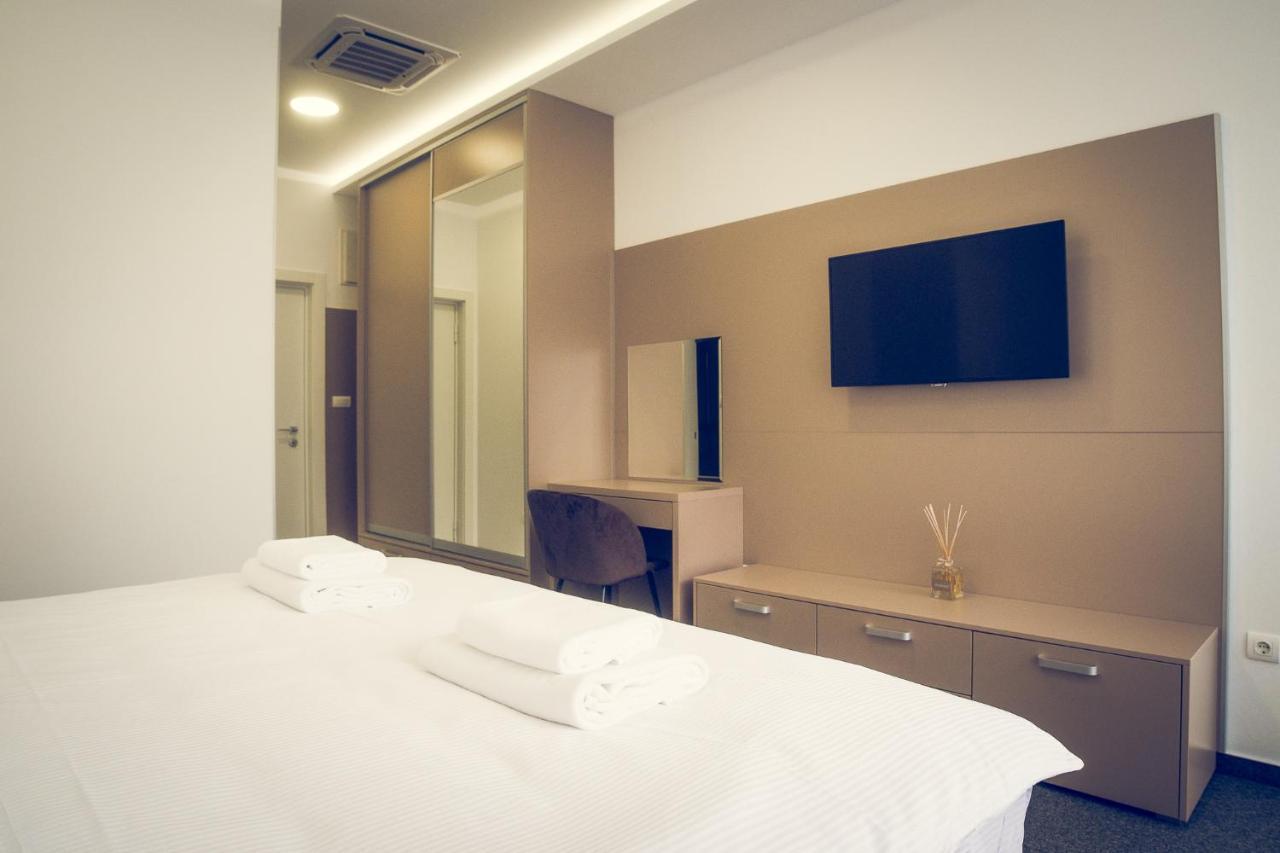 Apartmani Sl Luxury Banja Luka Exterior foto