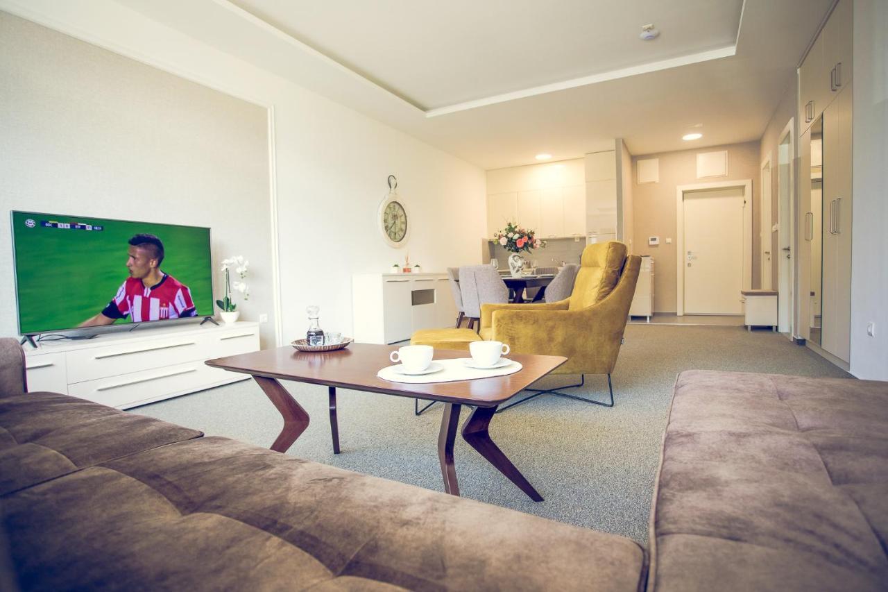 Apartmani Sl Luxury Banja Luka Exterior foto